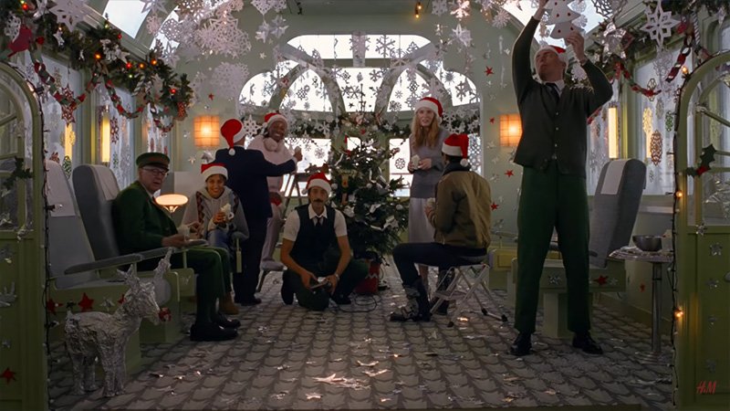 Wes Anderson dirige Come Together lo spot natalizio di H&M