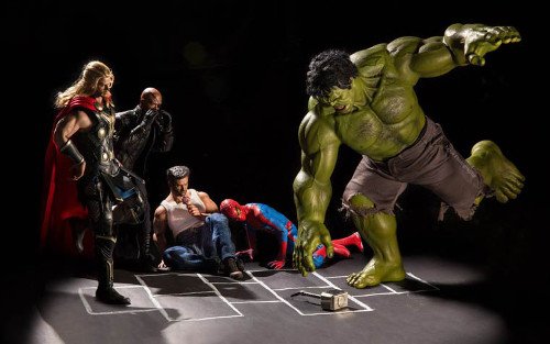 Avengers: HrJoe - Hulk che gioca a campana