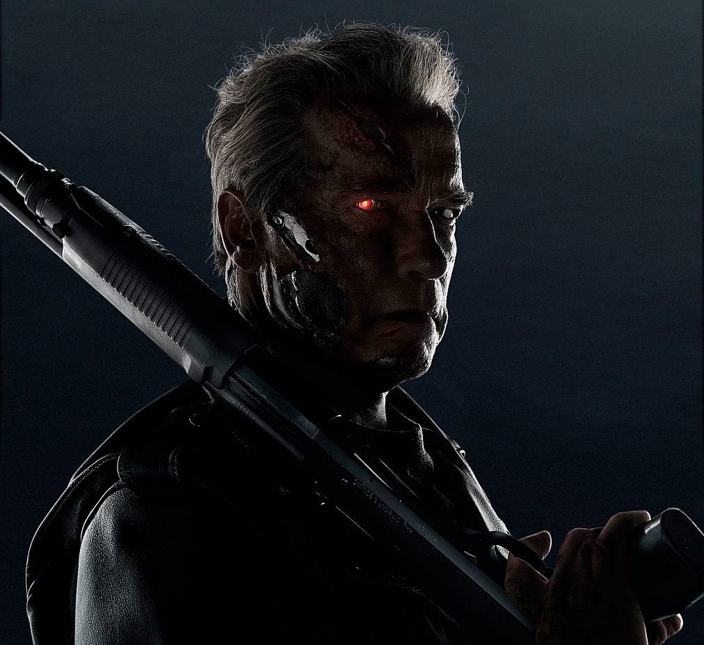 Emilia Clarke risollevata dal flop di Terminator: Genisys